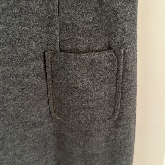 Gray wool mini dress with pockets - Picture 3 of 3
